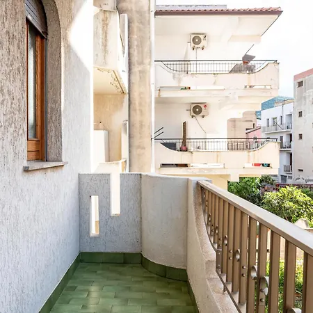 Guesthost - Casa Giovanna Lungomare Sea View SantʼAlessio Siculo